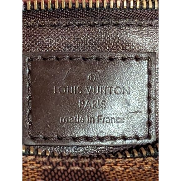 Louis Vuitton Damier Ebene Toiletry Bag 25 - Picture 5 of 12